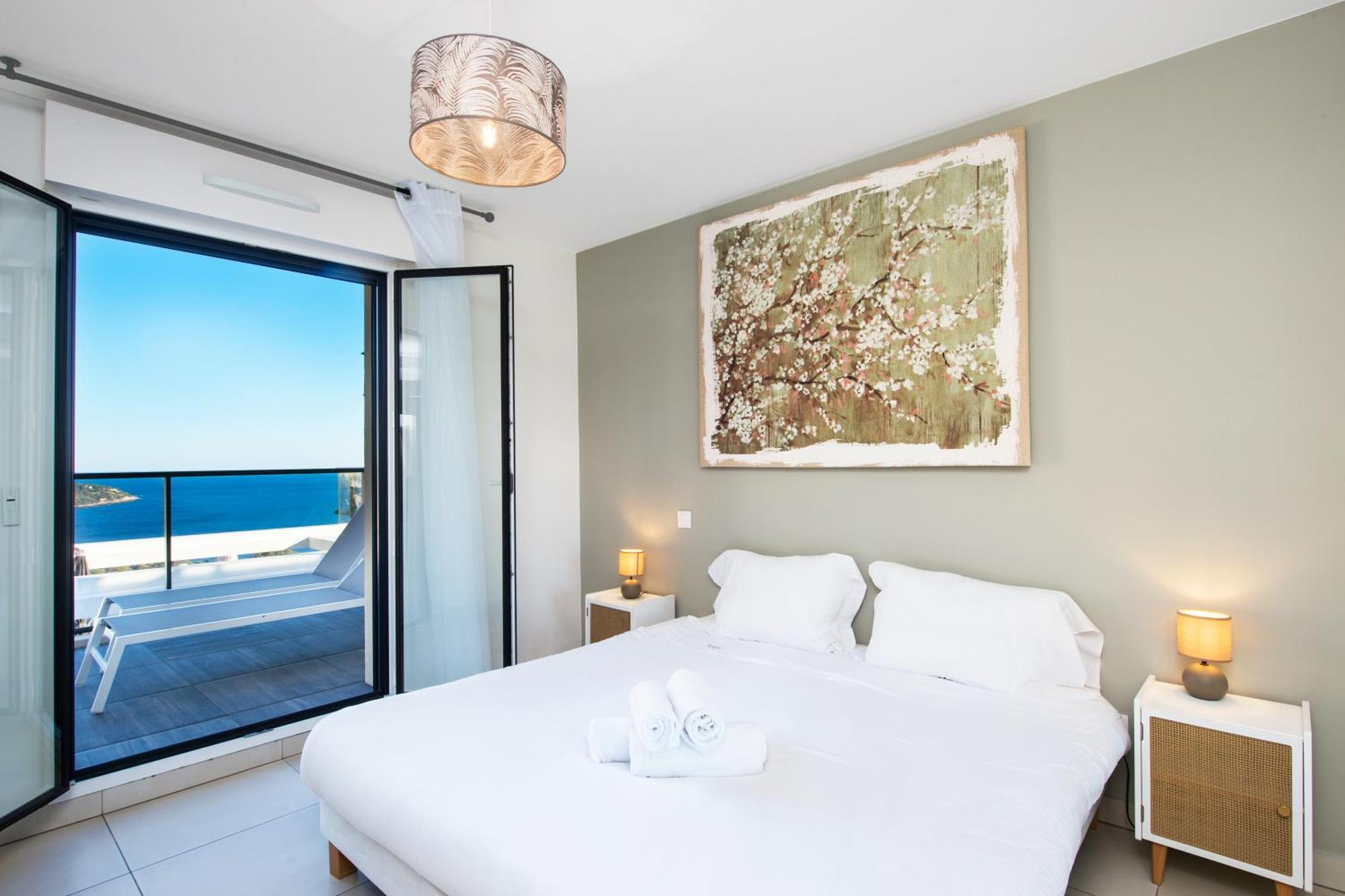 Luxury Apartment - Sea View - Private Parking - Bp Beausoleil Bagian luar foto