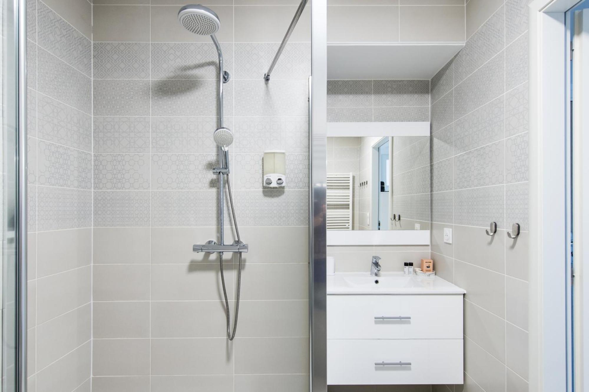 Luxury Apartment - Sea View - Private Parking - Bp Beausoleil Bagian luar foto